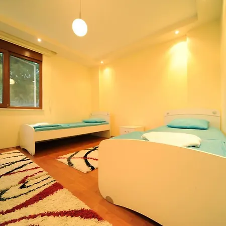 Vila Lux Bektas 1