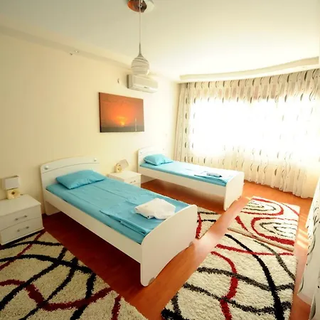 Vila Lux Bektas 1 *