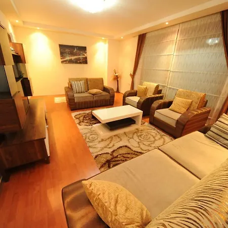 Lux Bektas 1